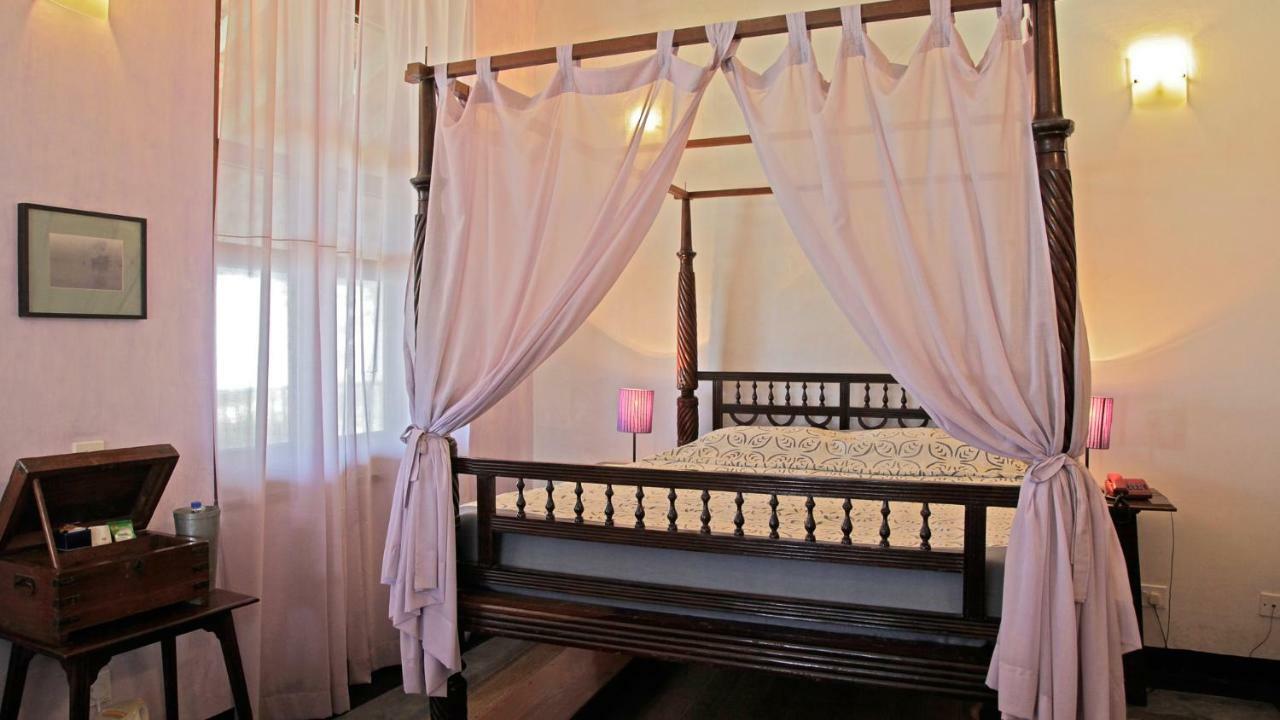 Neemrana'S - Bungalow On The Beach Tharangambadi Exterior foto